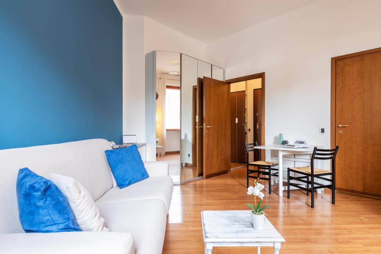 Casa Blu Flexyrent Apartment Wifi - No Ac Милан Экстерьер фото